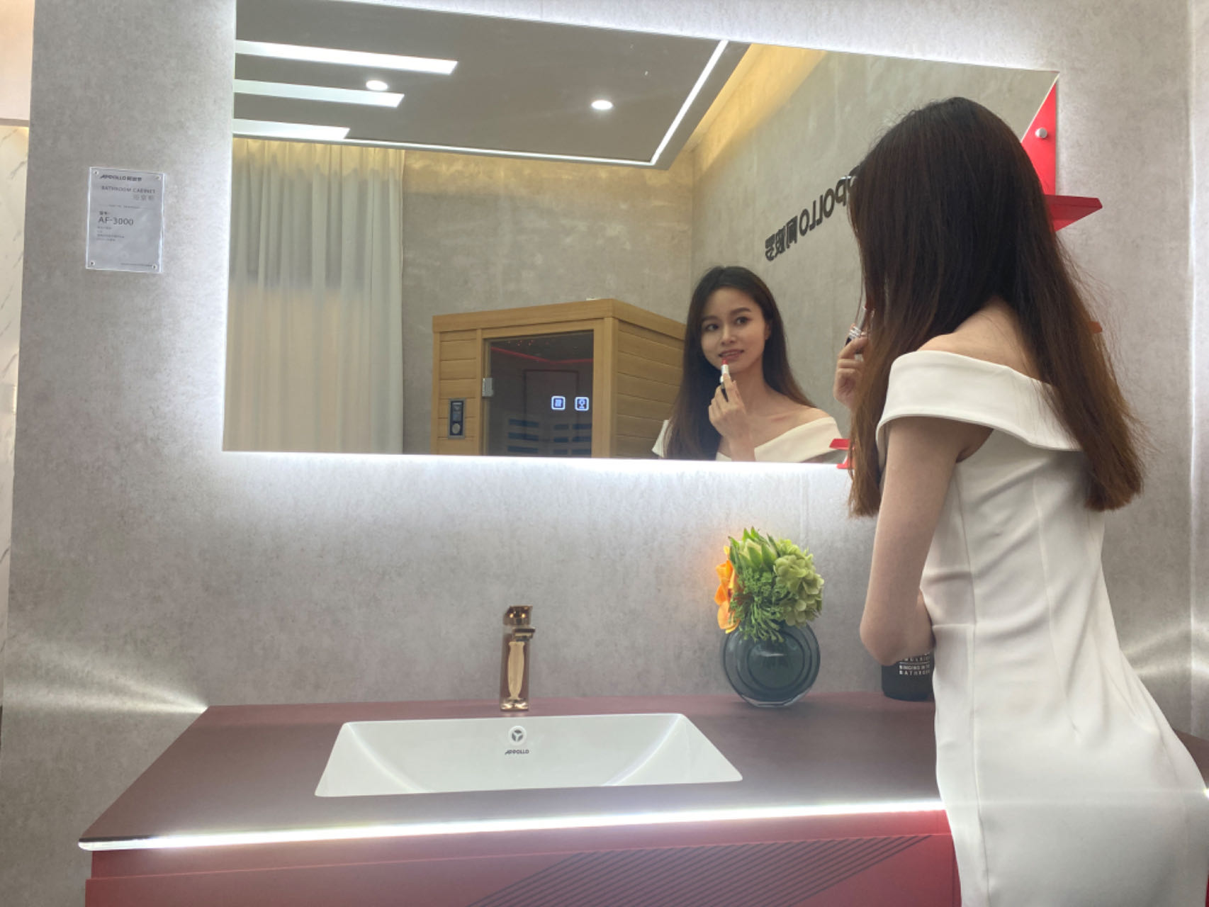 1xbet丨未来生活新宠 智能高端浴室柜